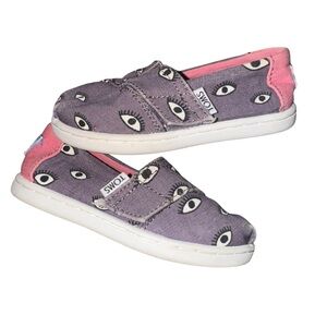 TOMS Kids' Eye Print Sneakers in Purple and Pink